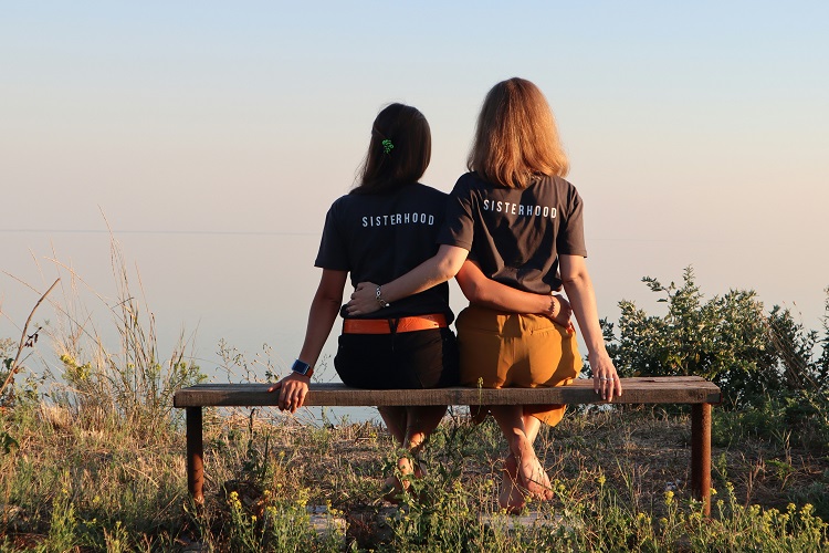Benefits of Seeking Support From Other Women