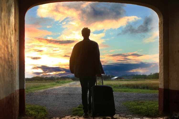 Walking Away The Emotional Patterns Behind Leaving