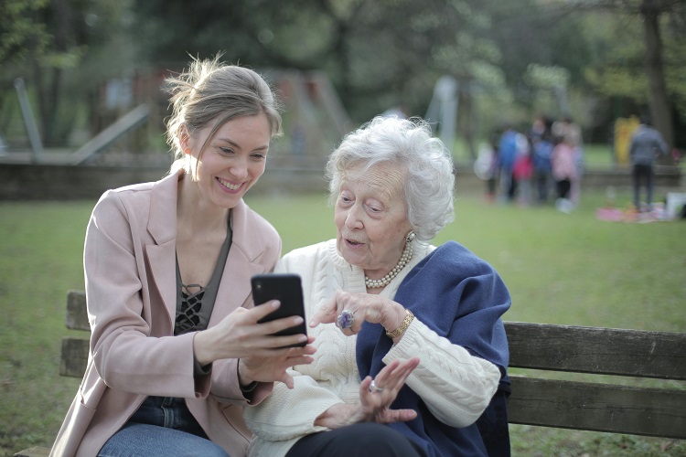 How to Build a Routine That Reduces Anxiety and Agitation for Alzheimer’s Patients